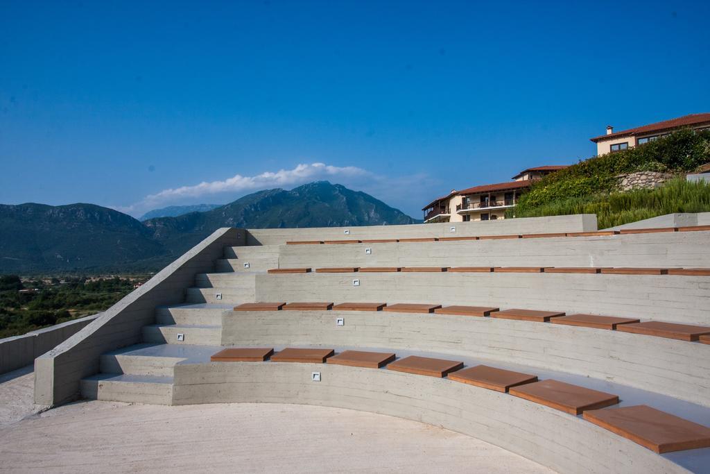 Meteora Hotel At Kastraki Калампака Экстерьер фото